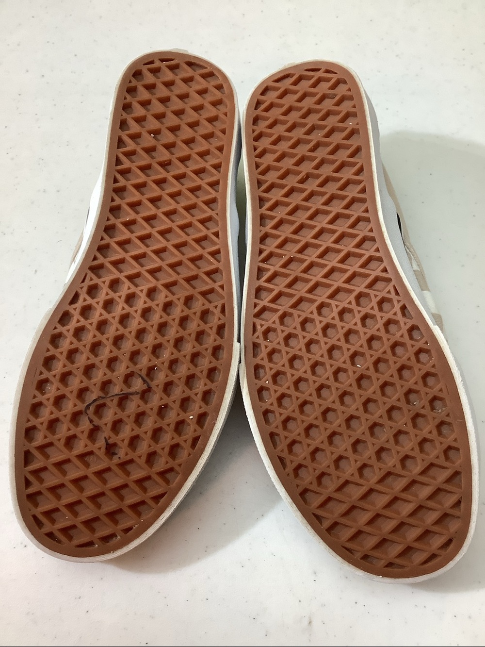 Vans beige canvas checkerboard slip ons, men’s 7.5/women’s 9 - Picture 7 of 9